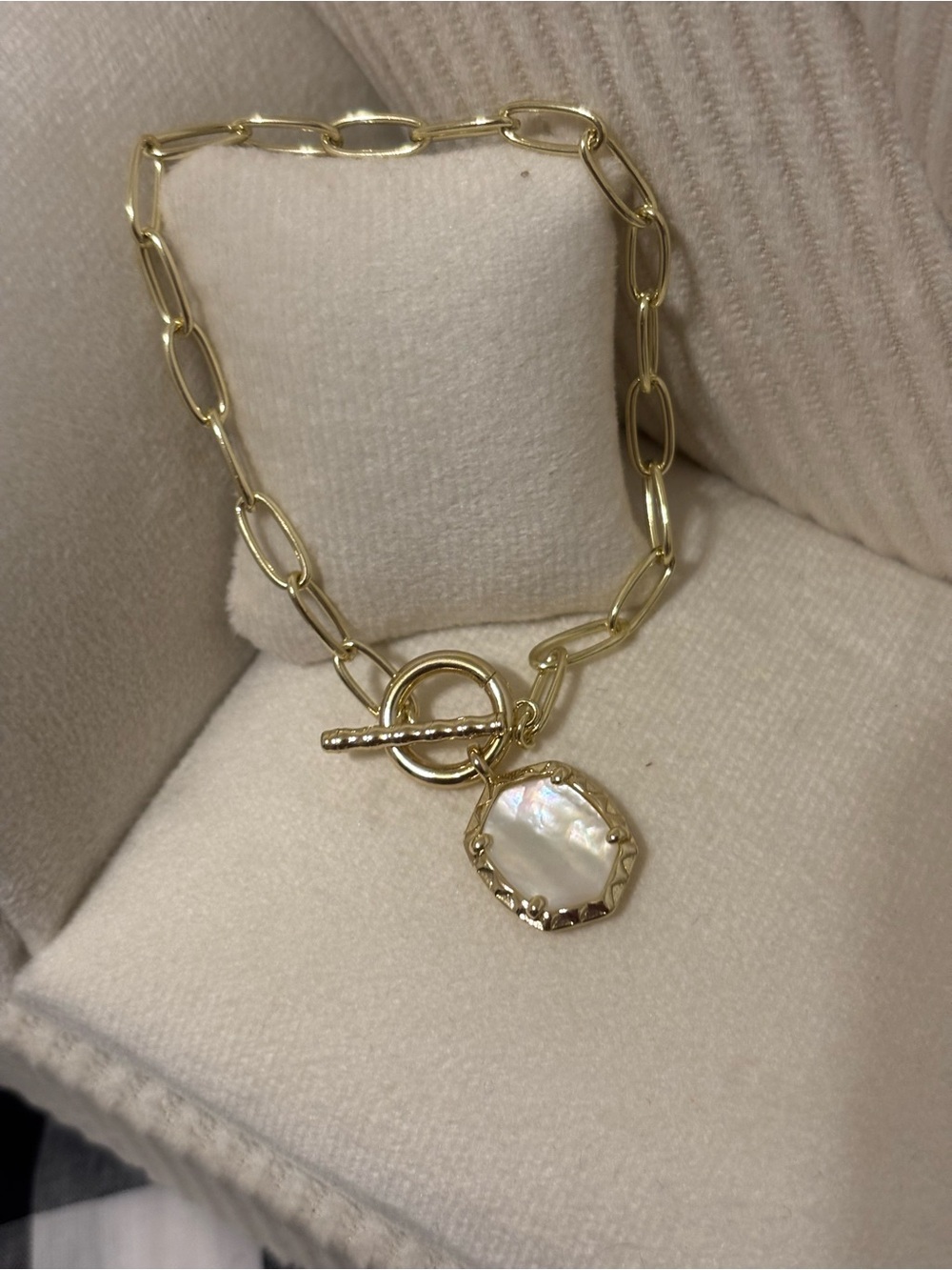 Gold Link Chain Toggle Bracelet with Mother-of-Pearl Pendant